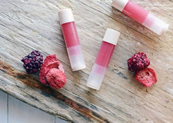 Cách làm son môi bằng trái cây ngay tại nhà cực kỳ đẹp