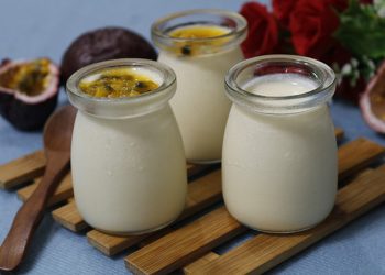 Cách làm sữa chua chanh leo giải nhiệt mùa hè tốt cho sức khỏe