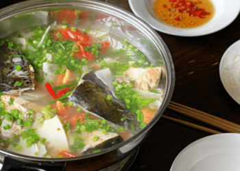 công thức nấu lẩu cá hồi măng chua