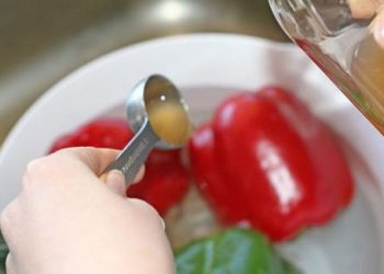 3 tips rửa rau củ giúp loại bỏ thuốc trừ sâu hiệu quả: 2 trong số đó đều dễ làm ngay trong bếp của bạn
