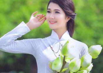 Mẹ dạy con gái phong cách đoan trang, tinh thần quý tộc để là phụ nữ Hà thành duyên dáng, thanh lịch