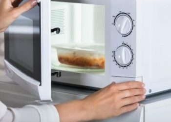 Chớ dại cho 4 thực phẩm này vào lò vi sóng nếu bạn không muốn nó nổ
