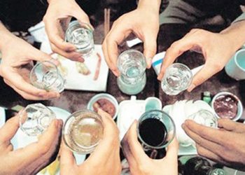 Tổng hợp 5 khuyến cáo phòng ngừa ngộ độc rượu cần biết
