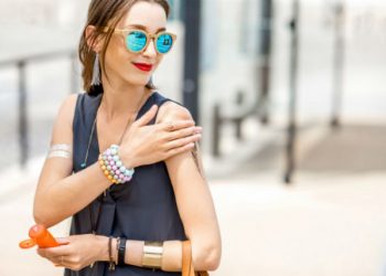 Những mỹ phẩm “bất ly thân” khi du lịch mùa hè