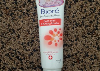 Review sữa rửa mặt Bioré Skin Caring Facial Foam: Sự lựa chọn hàng đầu của bạn gái