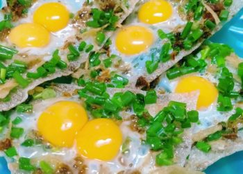 Bánh tráng kẹp – món ăn vặt ngon nức tiếng của xứ Đà thành