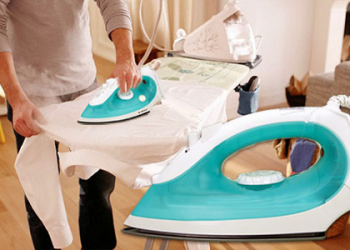 Mẹo làm sạch bàn là cũ hoen gỉ không phải ai cũng biết