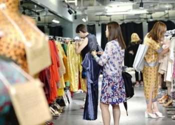 Bí mật ‘động trời’ ở shop quần áo: Vì sao nhân viên không bao giờ mua đồ của cửa hàng?