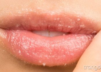 Bí quyết giúp môi căng mọng hồng tự nhiên