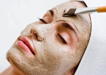 Cách dưỡng trắng da hiệu quả an toàn  với bột đậu đỏ