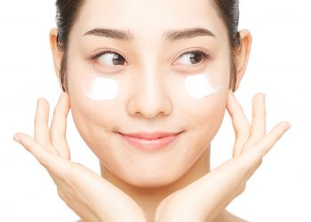 9 bí quyết chăm sóc da khỏe đẹp trong độ tuổi 20