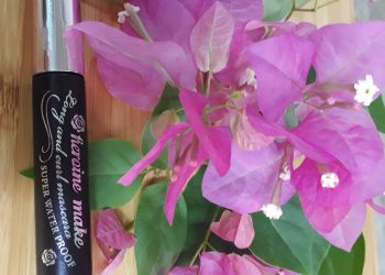 Review Mascara Kiss Me Heroine Make Long And Curl: Tạo làn mi cong, dài, quyến rũ