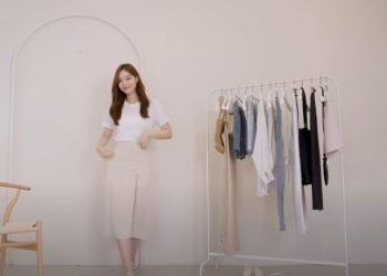 Clip: Gợi ý cách phối áo phông trắng tránh bị đơn điệu