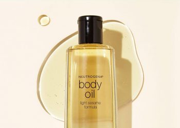 Review dầu dưỡng thể Neutrogena Body Oil Light Sesame Formula: Nuôi dưỡng làn da ẩm mượt, mịn màng, căng tràn sức sống
