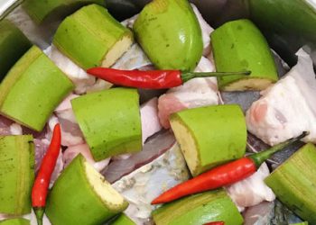 Kho cá diếc với những loại lá và quả này thơm ngon mỹ mãn