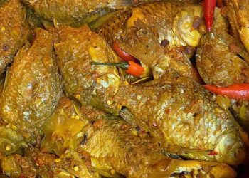Không phải tận 5 – 6 tiếng như xưa nay, cá diếc kho theo cách này nhanh nhừ hết cả xương, ngon và rất tốn cơm