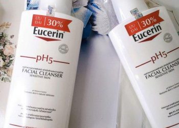 Review sữa rửa mặt Eucerin PH5 Facial Cleanser: Làm sạch, dưỡng ẩm, cân bằng pH và phù hợp với cả những làm da nhạy cảm nhất