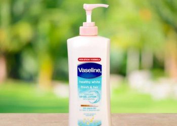 Review sữa dưỡng thể gel tuyết Vaseline Healthy White Fresh & Fair Cooling UV Gel Lotion: Có giúp da trắng sáng bật tone không?