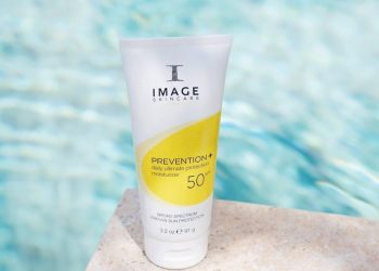 Review kem chống nắng Image SPF50 Skincare Prevention+ Daily Ultimate Protection Moisturizer: “tấm khiên” hoàn hảo bảo vệ da