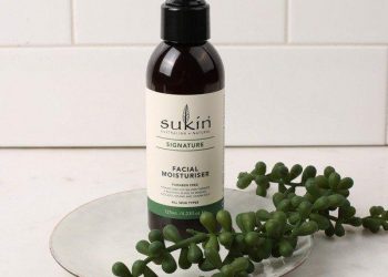 Review kem dưỡng ẩm Sukin Signature Facial Moisturiser: cấp ẩm hoàn hảo, cho da căng mịn tức thì
