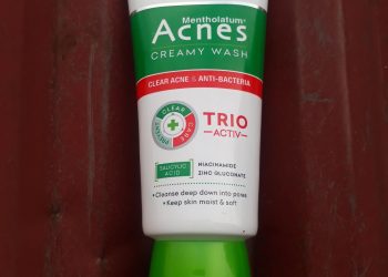 Review kem rửa mặt Acnes Creamy Wash Trio Activ: Cứu tinh cho làn da mụn