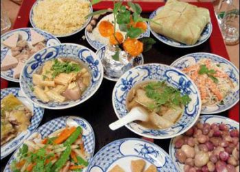 Cách bày mâm cỗ ngày tết của người Việt theo vùng miền