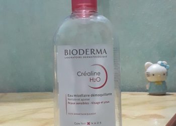 Review nước tẩy trang Bioderma Créaline H2O: Làm sạch bụi bẩn, bã nhờn, cuốn đi lớp makeup