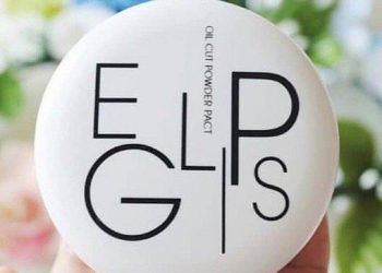 Review phấn phủ Eglips Oil Cut Powder Pact: Kiềm dầu siêu đỉnh, lớp phấn mỏng mịn, giá cực kì bình dân