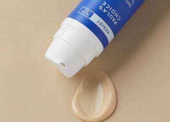 Review Paula ‘s Choice Resist Daily Smoothing Treatment With 5% AHA cấp ẩm và loại bỏ tế bào chết cho da khô