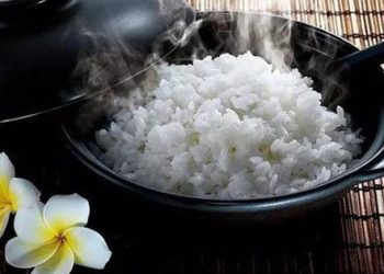 Ngày nào cũng ăn cơm mà đa phần người Việt mắc sai lầm cực hại cho sức khỏe như thế này