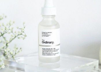 Review serum The Ordinary Alpha Arbutin 2% + HA: dưỡng sáng trị thâm có thật sự hiệu quả?