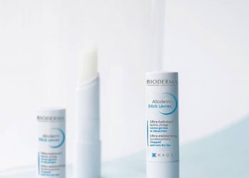 Review son dưỡng môi Bioderma Atoderm Stick Leverse: dưỡng ẩm, làm mềm mịn môi siêu lành tính