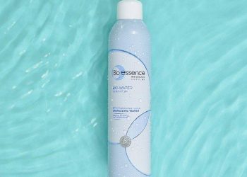Review nước xịt khoáng Bio Essence Miracle Bio Water: cấp ẩm, làm dịu da ngay tích tắc