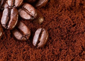 Bã cà phê có tác dụng gì trong quá trình làm đẹp da?