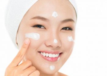 Layer mỹ phẩm đúng cách: học ngay 3 nguyên tắc thứ tự sử dụng mỹ phẩm để tăng hiệu quả