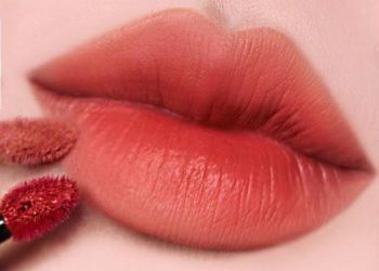 Top 10 son lì lâu trôi được nhiều người săn lùng nhất hiện nay
