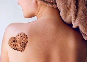 Cách điều trị viêm nang lông tại nhà đơn giản mà các nàng không nên bỏ lỡ
