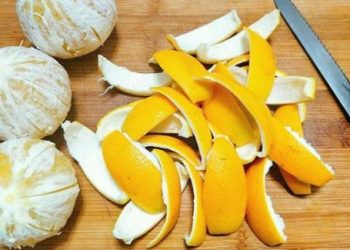 Cam, chanh vắt xong đừng vứt vỏ, để lại ngâm “nước thân” vừa sạch vừa thơm