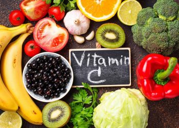 Vitamin C có lợi ích gì trong làm đẹp? Công thức làm đẹp da với vitamin C tốt nhất cho mọi cô nàng