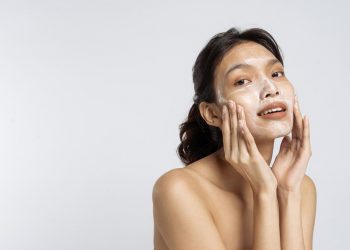 Hướng dẫn cách xây dựng chu trình skincare giá rẻ cho các bạn học sinh, sinh viên