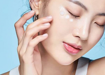 Bí quyết chăm sóc da dầu mùa Đông