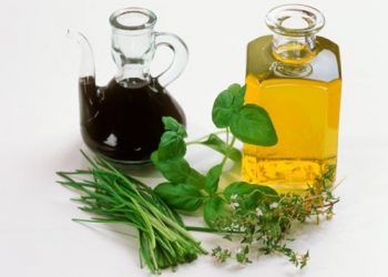 Dầu hương thảo giúp tăng cường trí nhớ, giúp tinh thần thư thái
