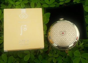 Review phấn phủ Whoo Gongjinhyang Mi Two Way Pact SPF30/PA++: Tạo lớp makeup mịn màng, mong manh như cánh hoa