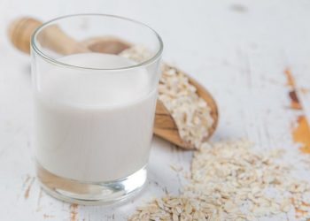 6 cách làm sữa yến mạch thơm ngon, bổ dưỡng theo xu hướng “eat clean”