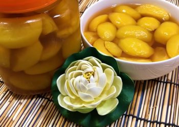 2 cách làm đào ngâm giòn để làm trà đào ngọt thanh, mát mẻ ngày nóng bức