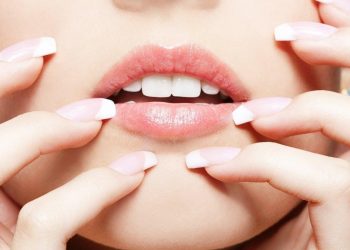 5 loại son dưỡng môi siêu xịn cho mùa hanh khô