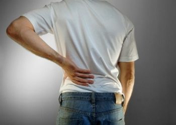 Trị bệnh đau lưng cho dân văn phòng đơn giản đến không ngờ