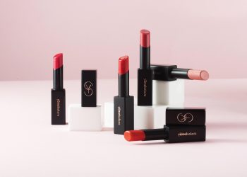 Cư dân mạng review thế nào về son YumeiSakura của Ninh Dương Lan Ngọc?