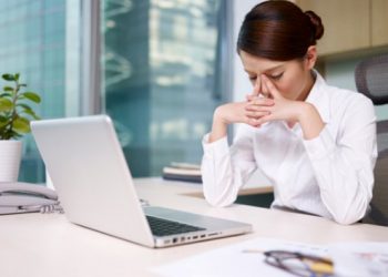 Mách nhỏ bí quyết hết chóng mặt cho nhân viên văn phòng