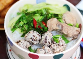 Bún mọc gà cao cấp do người Hà Nội gốc nấu ăn một lần không thể quên, hương vị thơm ngon đặc biệt